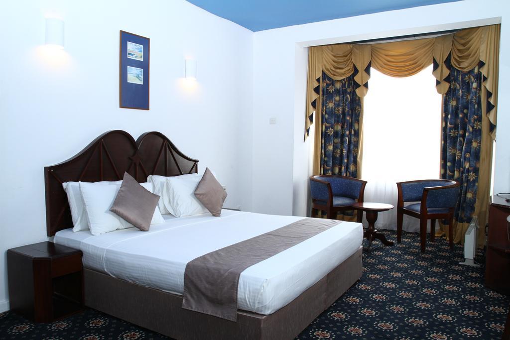 Galway Forest Lodge Hotel Нувара Елия Екстериор снимка
